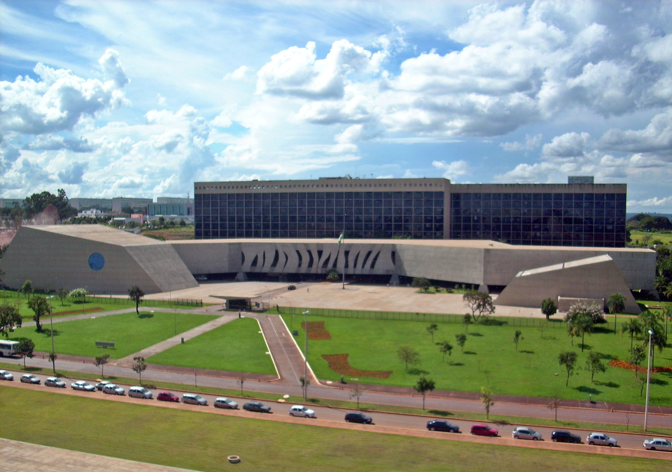 STJ impede tributação unificada sobre aplicações financeiras de imobiliária