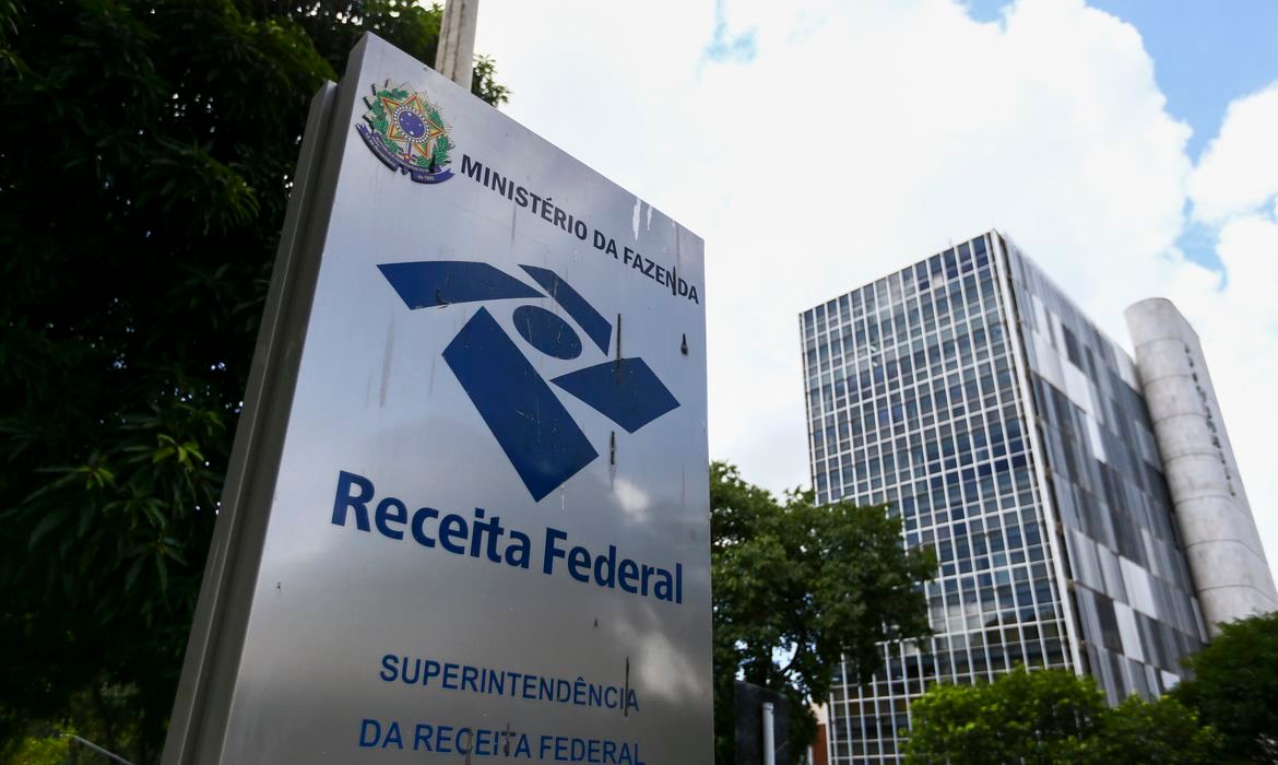 Receita Federal realiza julgamento conjunto de mais de 15 mil processos tributários