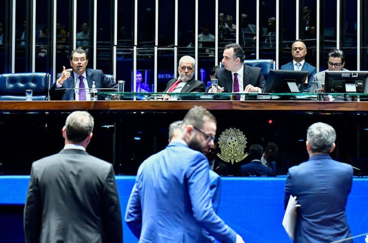 Reforma tributária: Estados se dividem sobre incidência de IBS e CBS na base do ICMS e ISS em 2026 e acendem alerta de nova “tese do século”