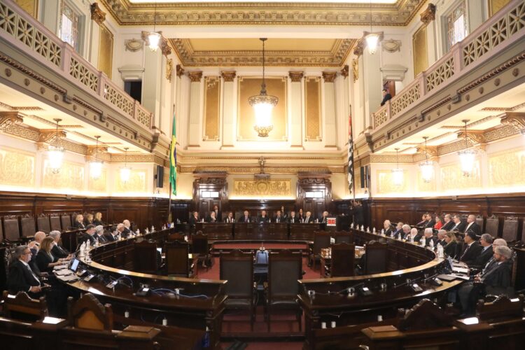 Volkswagen vence no TJSP disputa bilionária com concessionárias por créditos da “tese do século”