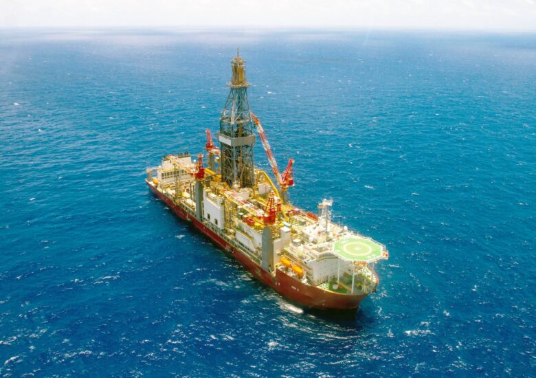 Abep vai ao STF contra cobrança de IE sobre exportações de petróleo bruto